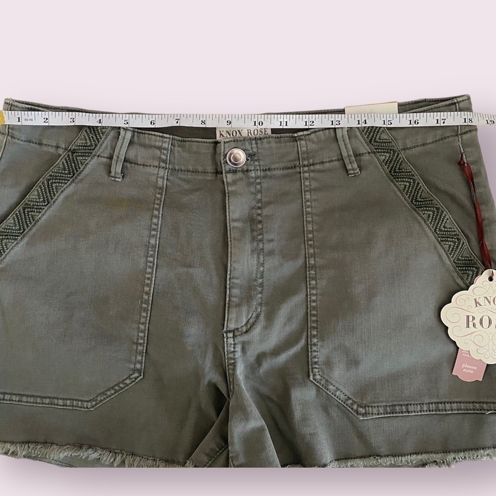 Women’s Mid Rise Embroidered Pockets Raw Edge Hem Knox Rose Clover Green Size 16 - Picture 7 of 9
